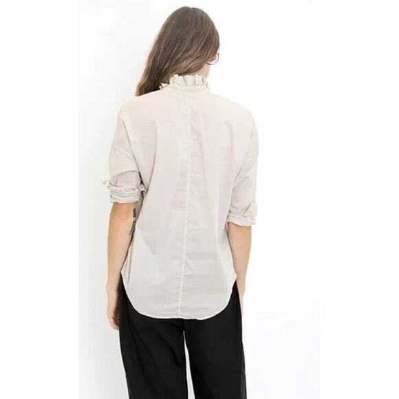 A Shirt Thing Ruffle Neck Curved Hemline Penelope Cabo Top P/S - Picture 13 of 15